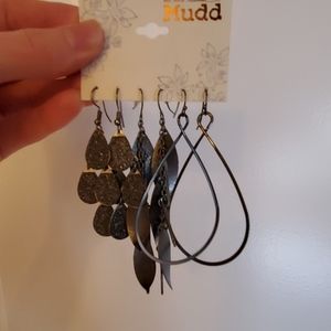 Mudd Earrings (Never worn)